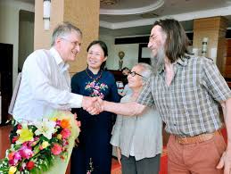 ជោគជ័យរបស់” ជំនួបប្រាស្រ័យវៀតណាម”បើកចេញឱកាសថ្មីសំរាប់អ្នកវិទ្យាសាស្ត្រវ័យក្មេងវៀតណាម